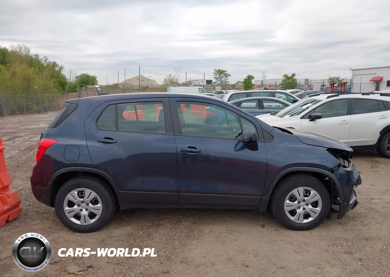2019 Chevrolet Trax Ls VIN:3GNCJKSB5KL114822 - 13