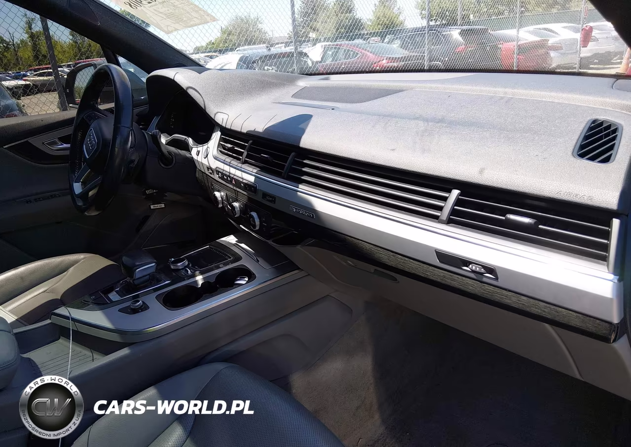 2018 Audi Q7 2.0T Premium VIN:WA1LHAF75JD017395 - 5