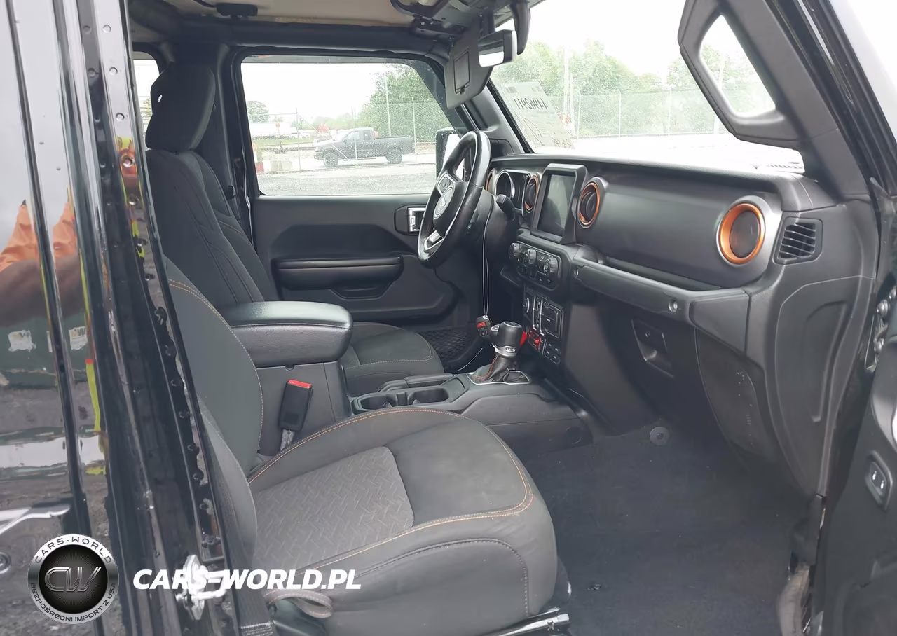 2020 Jeep Gladiator Mojave 4X4 VIN:1C6JJTEG2LL207153 - 5