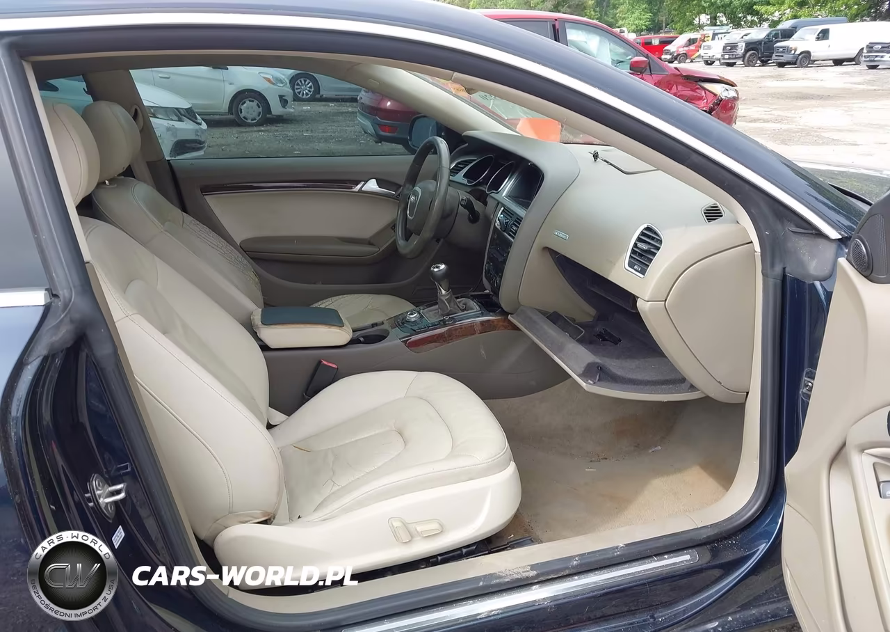 2011 Audi A5 2.0T Premium VIN:WAURFAFR3BA025745 - 5