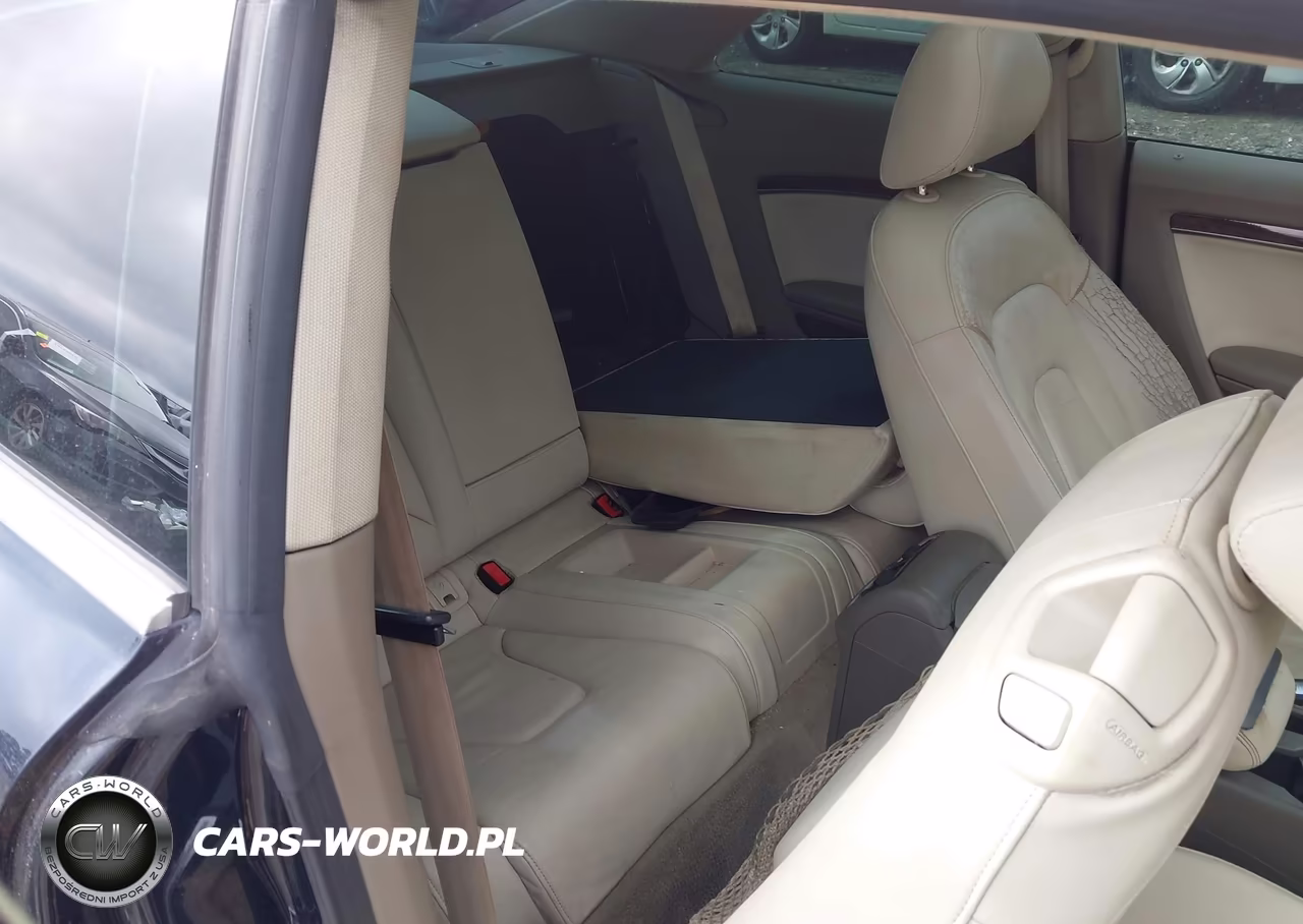 2011 Audi A5 2.0T Premium VIN:WAURFAFR3BA025745 - 8
