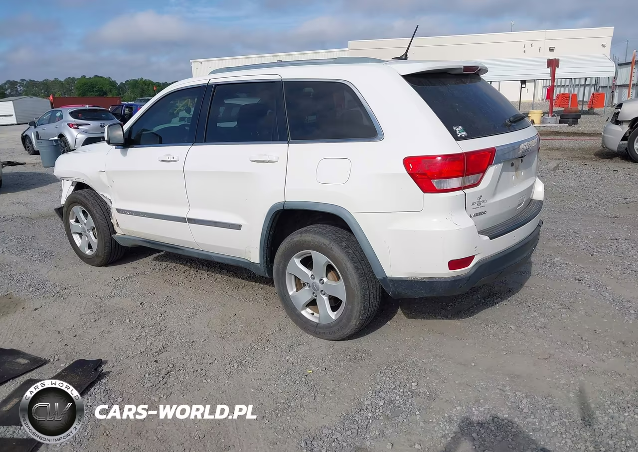 2012 Jeep Grand Cherokee Laredo VIN:1C4RJEAG1CC201938 - 3