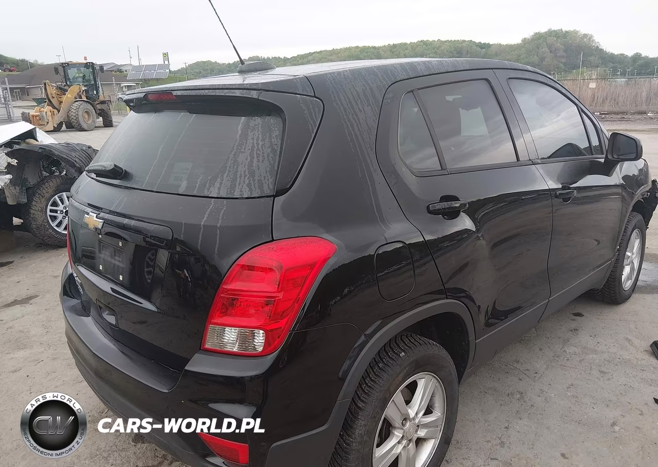 2018 Chevrolet Trax Ls VIN:3GNCJNSBXJL306401 - 4