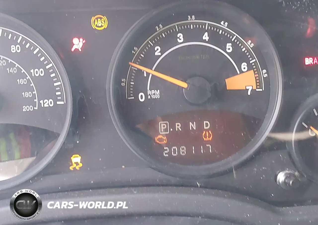 2015 Jeep Compass Sport VIN:1C4NJCBA6FD226152 - 15