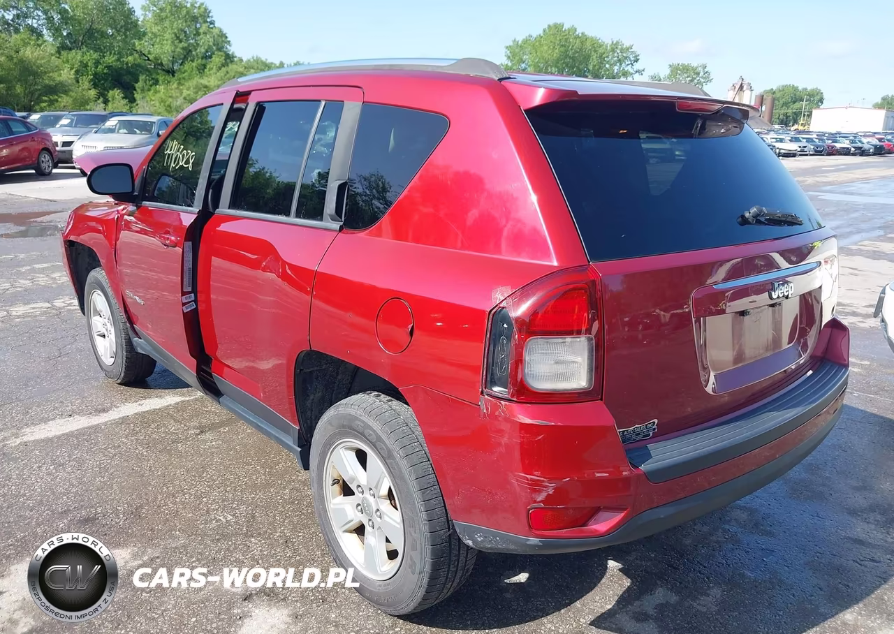2015 Jeep Compass Sport VIN:1C4NJCBA6FD226152 - 3