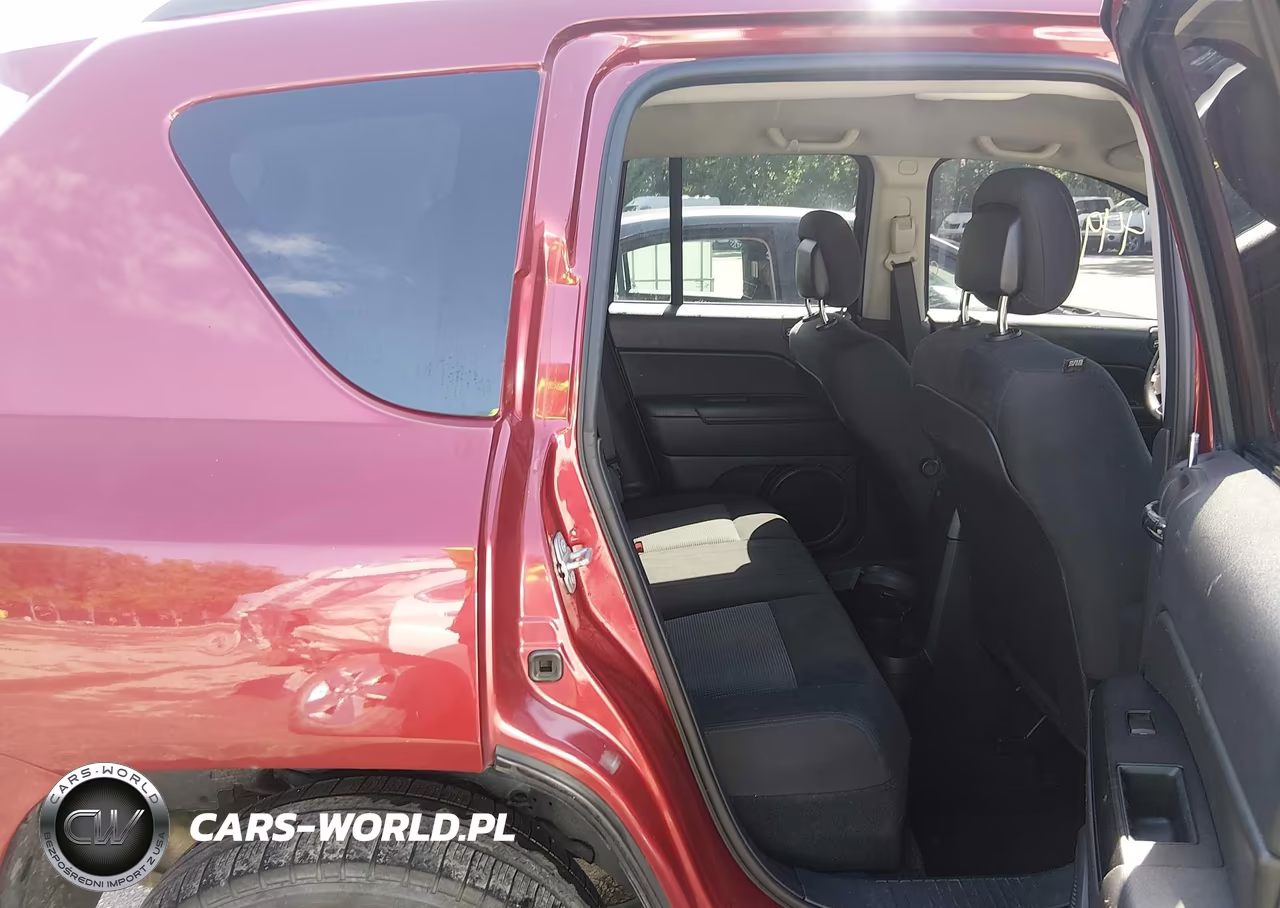 2015 Jeep Compass Sport VIN:1C4NJCBA6FD226152 - 8