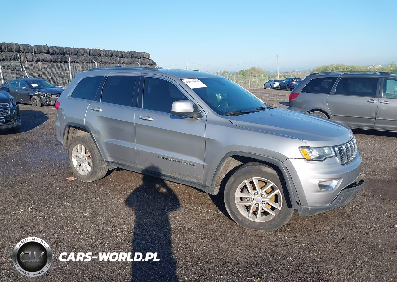 2017 Jeep Grand Cherokee Laredo 4X4 – zdjęcie 1 z 16