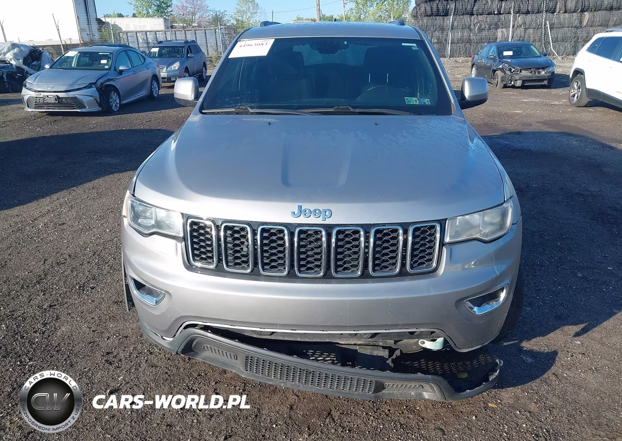 2017 Jeep Grand Cherokee Laredo 4X4 VIN:1C4RJFAG5HC720407 - 12