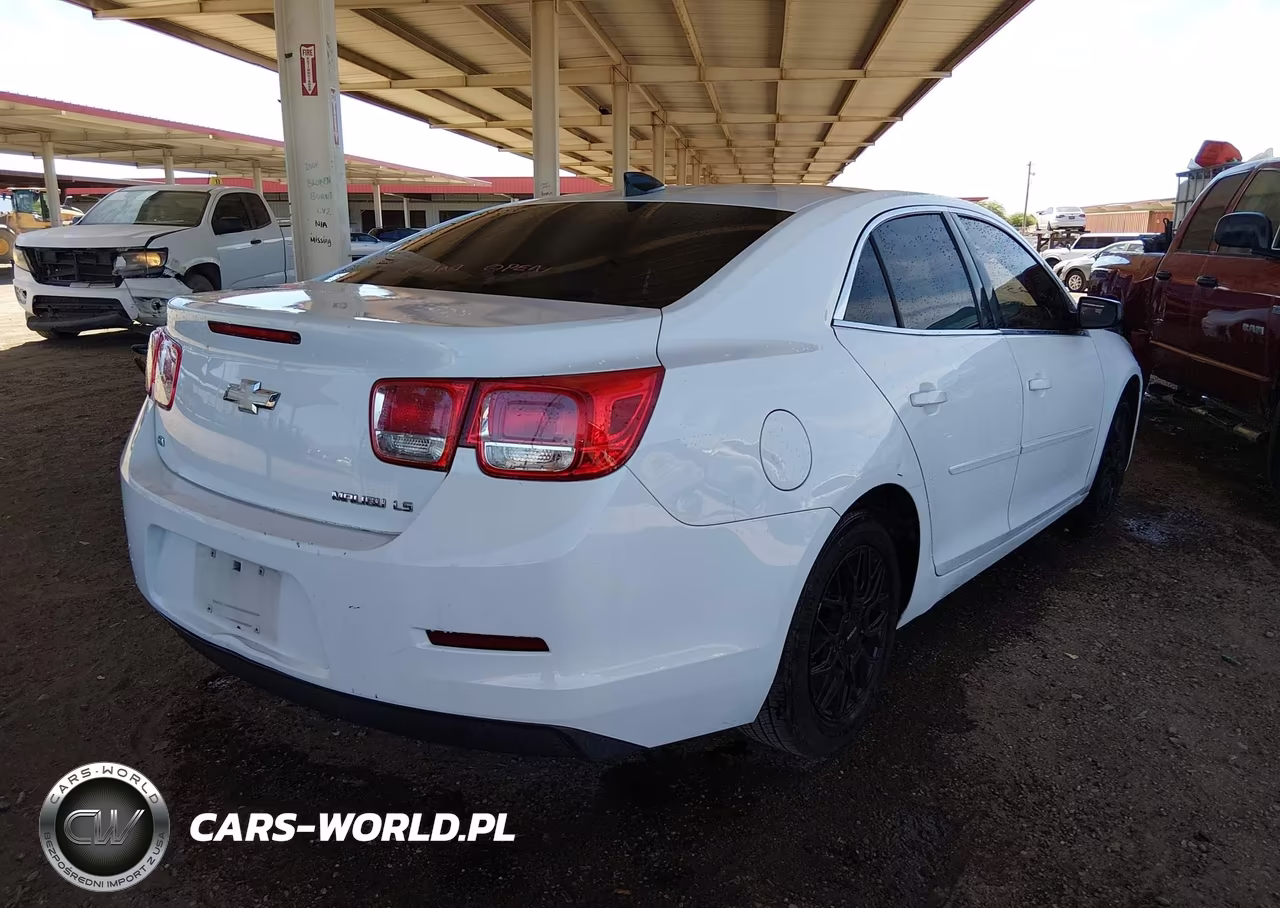 2015 Chevrolet Malibu Ls VIN:1G11B5SL5FF344764 - 4
