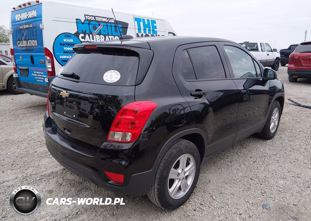 2020 Chevrolet Trax Fwd Ls VIN:3GNCJKSB9LL112637 - 4
