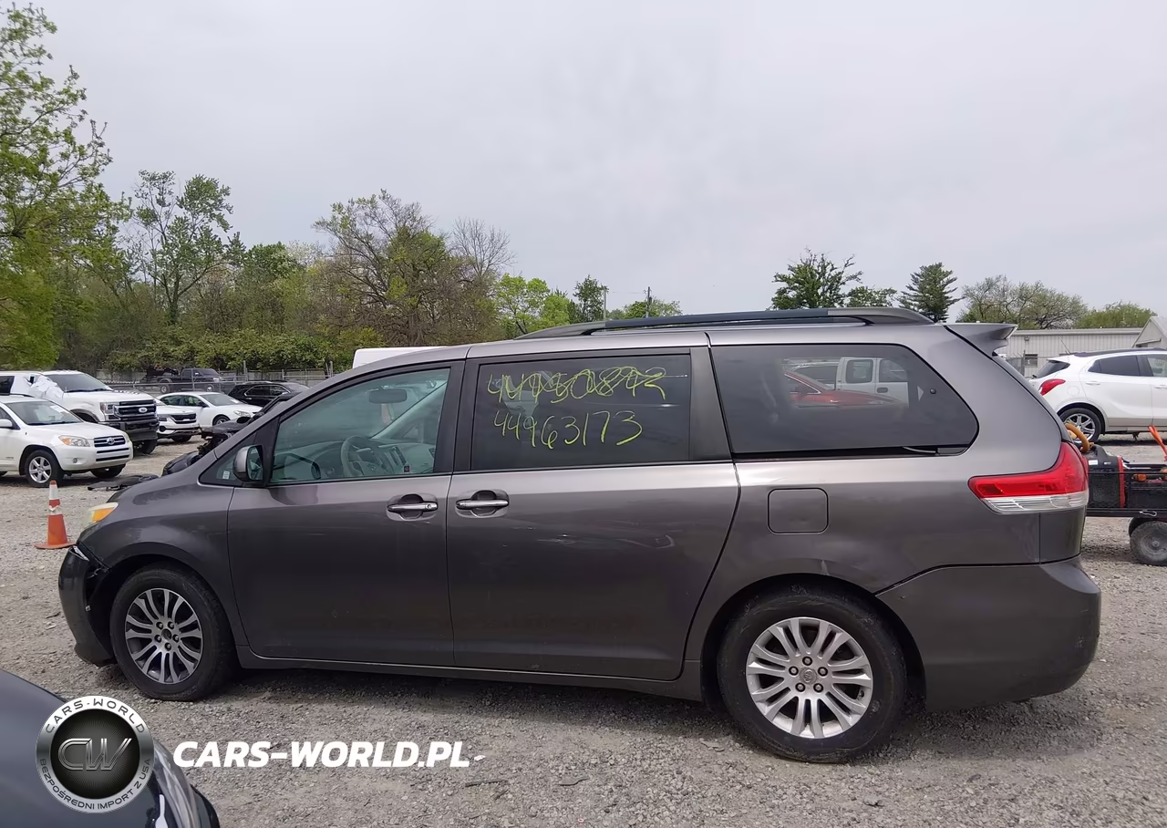 2011 Toyota Sienna Xle V6 VIN:5TDYK3DCXBS171969 - 14