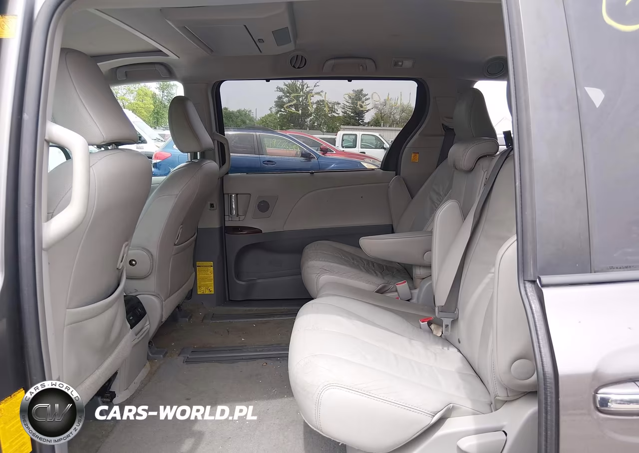 2011 Toyota Sienna Xle V6 VIN:5TDYK3DCXBS171969 - 8