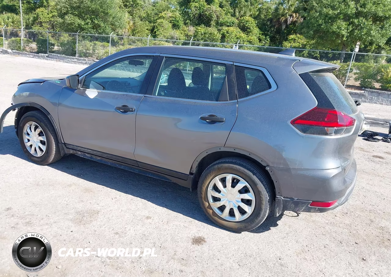 2018 Nissan Rogue S VIN:5N1AT2MT6JC733421 - 3