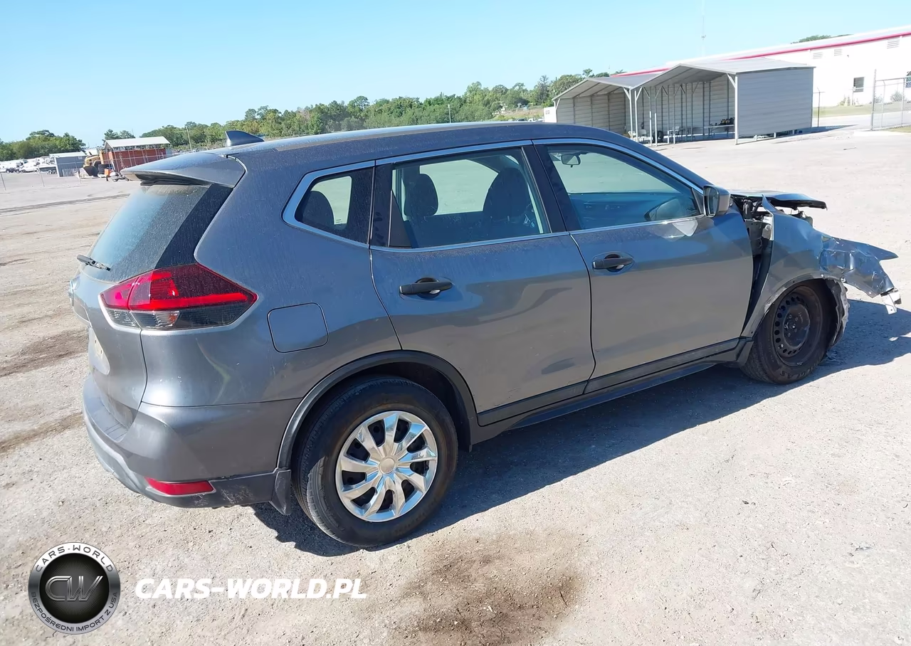 2018 Nissan Rogue S VIN:5N1AT2MT6JC733421 - 4