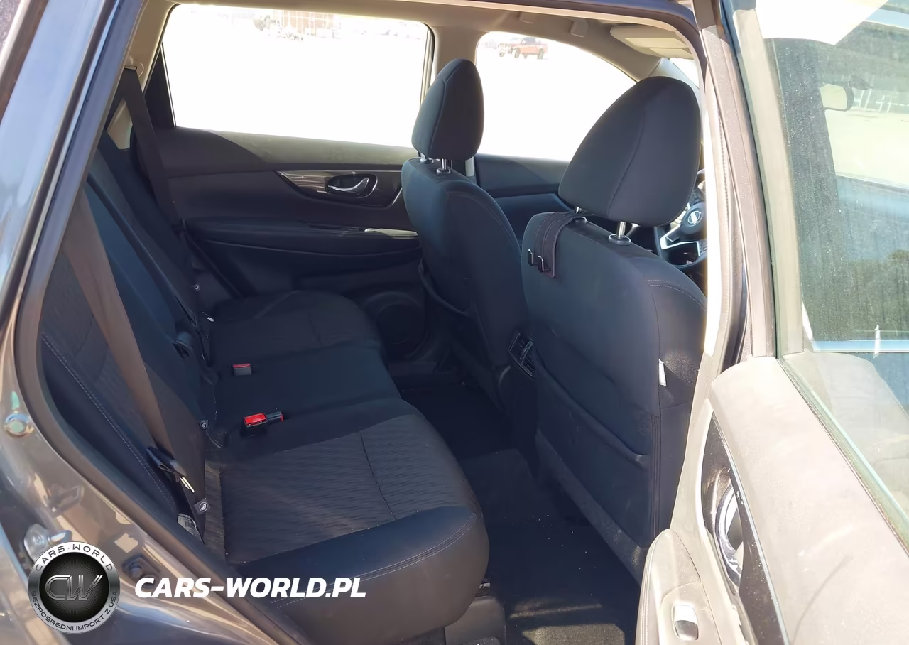 2018 Nissan Rogue S VIN:5N1AT2MT6JC733421 - 8