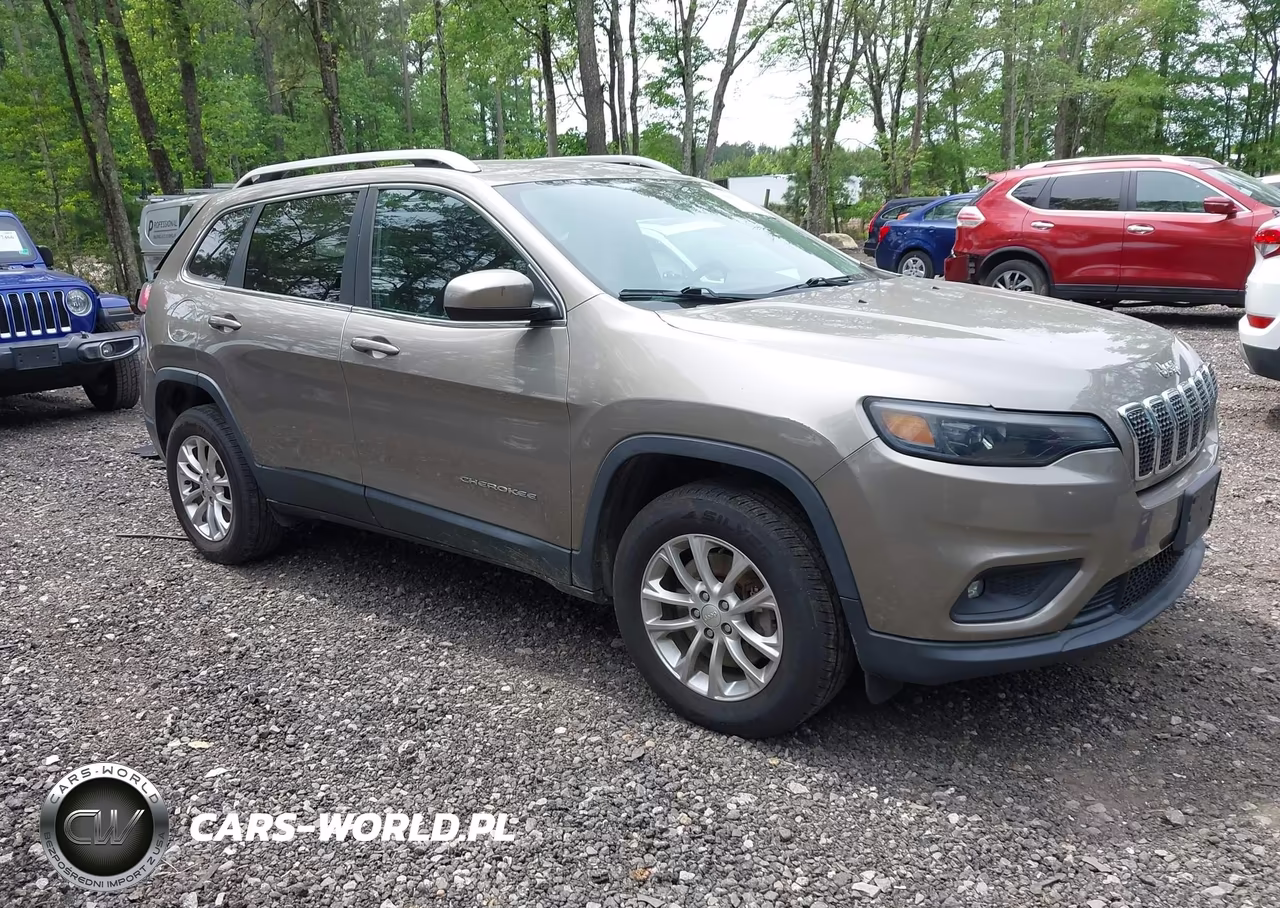 2019 Jeep Cherokee Latitude 4X4 – zdjęcie 1 z 16