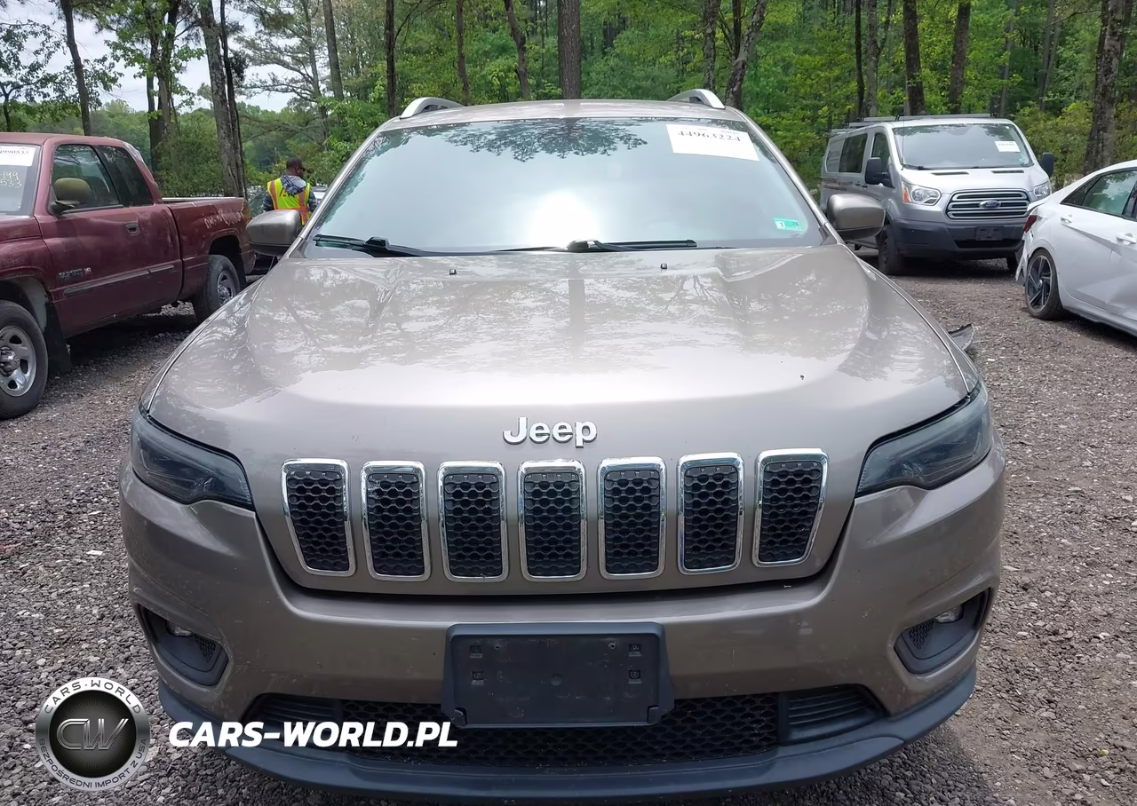 2019 Jeep Cherokee Latitude 4X4 VIN:1C4PJMCB5KD245095 - 12