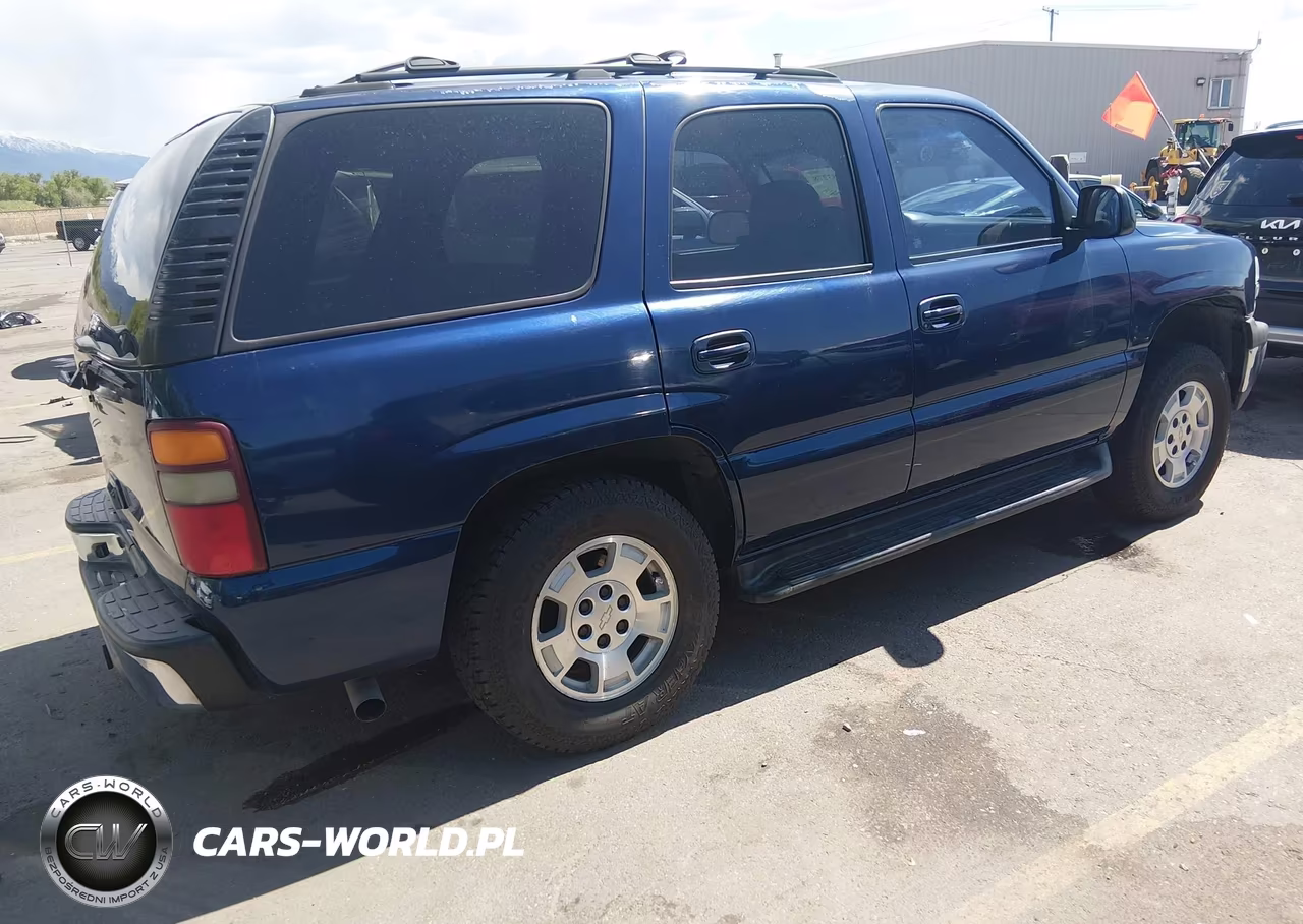 2002 Chevrolet Tahoe Ls VIN:1GNEK13T52R232871 - 4