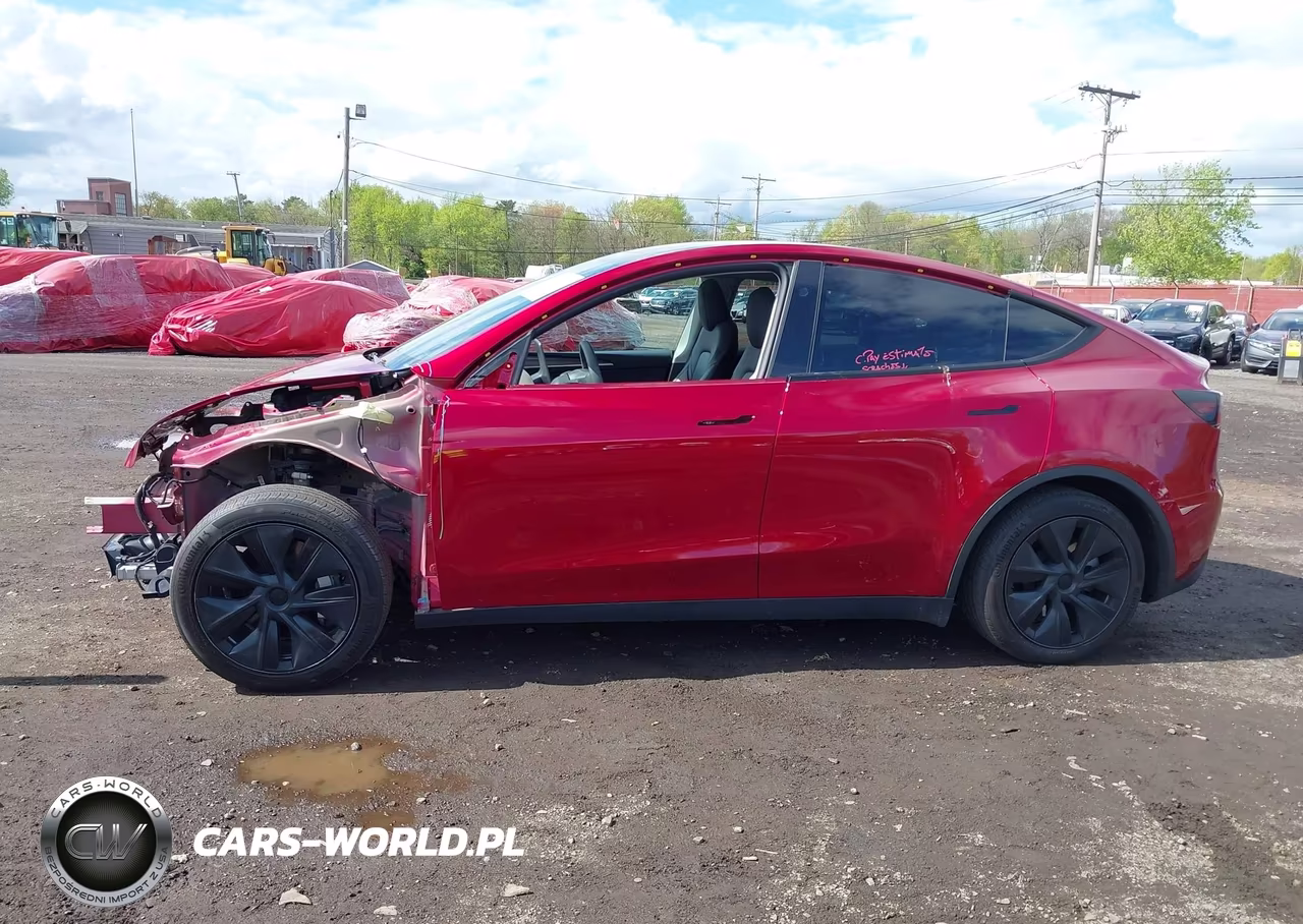 2024 Tesla Model Y Long Range Dual Motor All-Wheel Drive VIN:7SAYGAEE8RF184078 - 14
