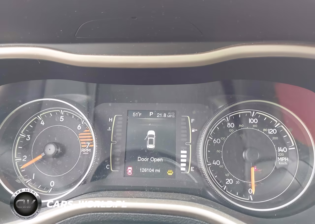 2016 Jeep Cherokee Altitude VIN:1C4PJMCB8GW142104 - 7
