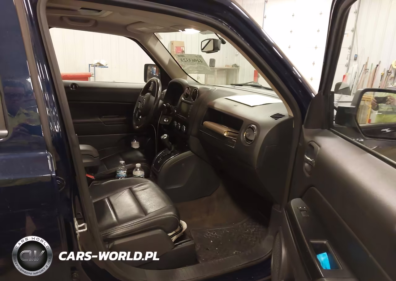2017 Jeep Patriot High Altitude Fwd VIN:1C4NJPFA4HD137863 - 5