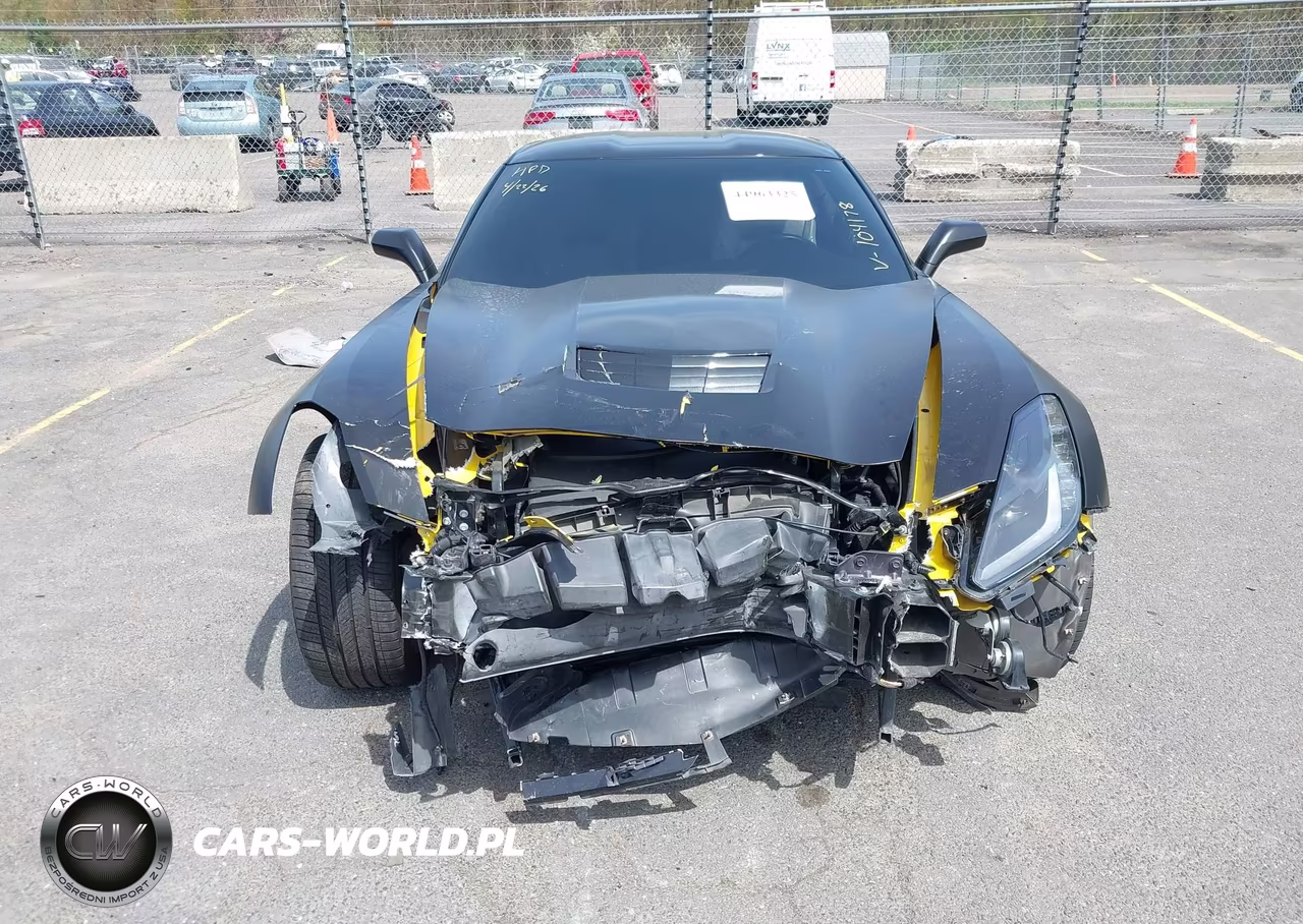 2015 Chevrolet Corvette Stingray VIN:1G1YB2D75F5104178 - 12