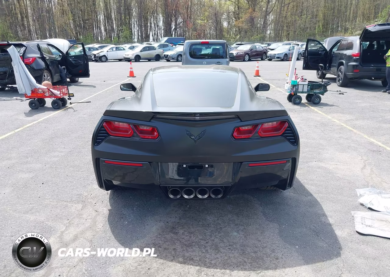 2015 Chevrolet Corvette Stingray VIN:1G1YB2D75F5104178 - 16