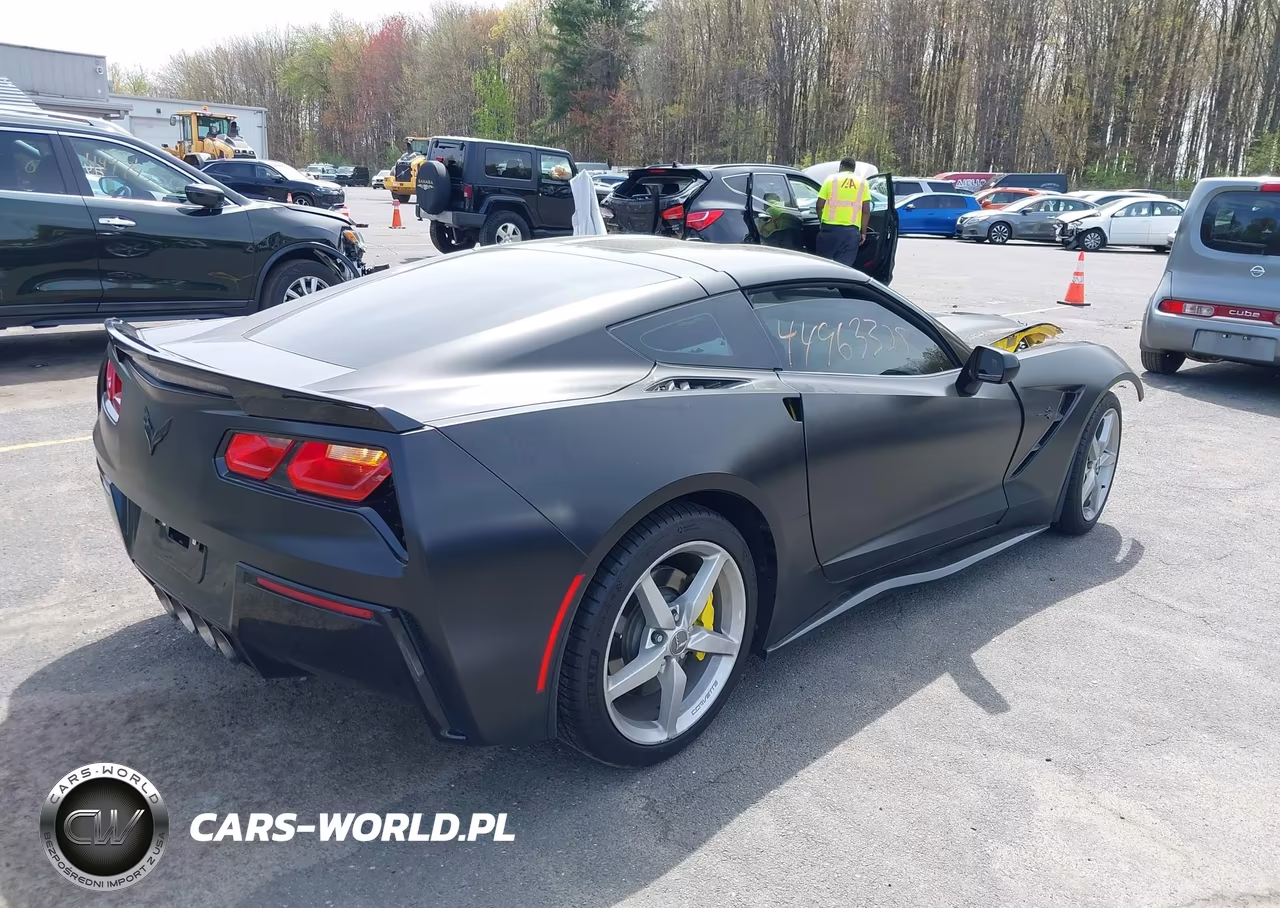 2015 Chevrolet Corvette Stingray VIN:1G1YB2D75F5104178 - 4