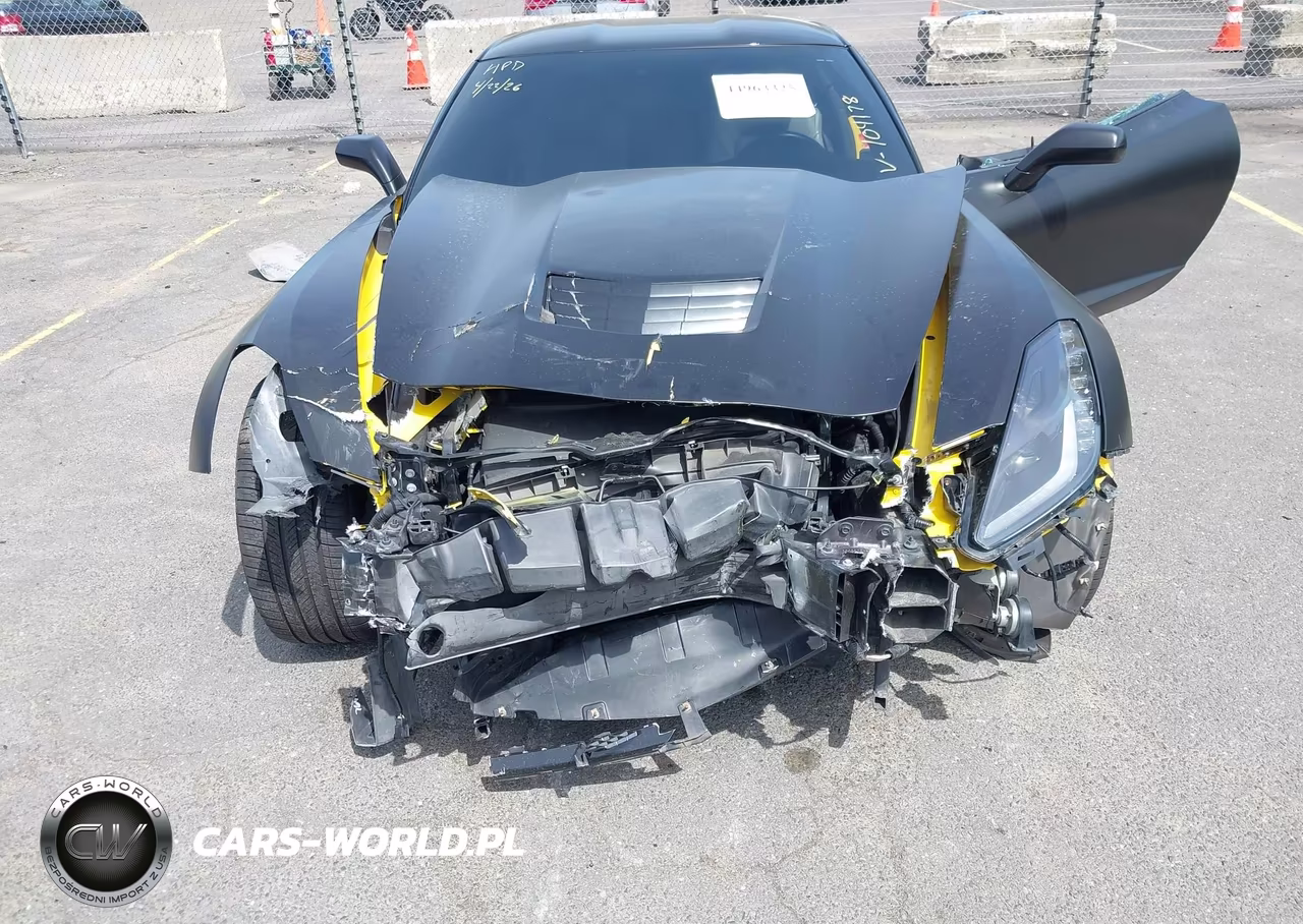 2015 Chevrolet Corvette Stingray VIN:1G1YB2D75F5104178 - 6
