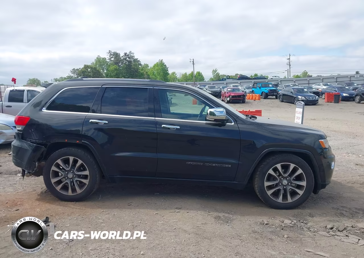 2017 Jeep Grand Cherokee Overland 4X4 VIN:1C4RJFCG6HC955833 - 13