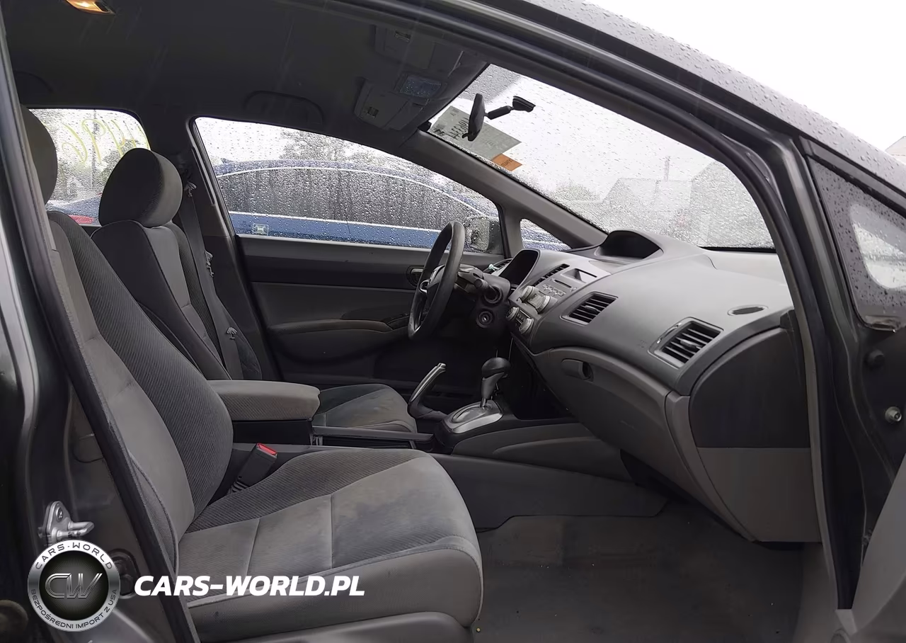 2009 Honda Civic Lx VIN:2HGFA165X9H304866 - 5