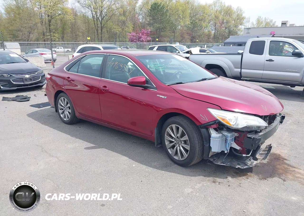 2016 Toyota Camry Hybrid Xle