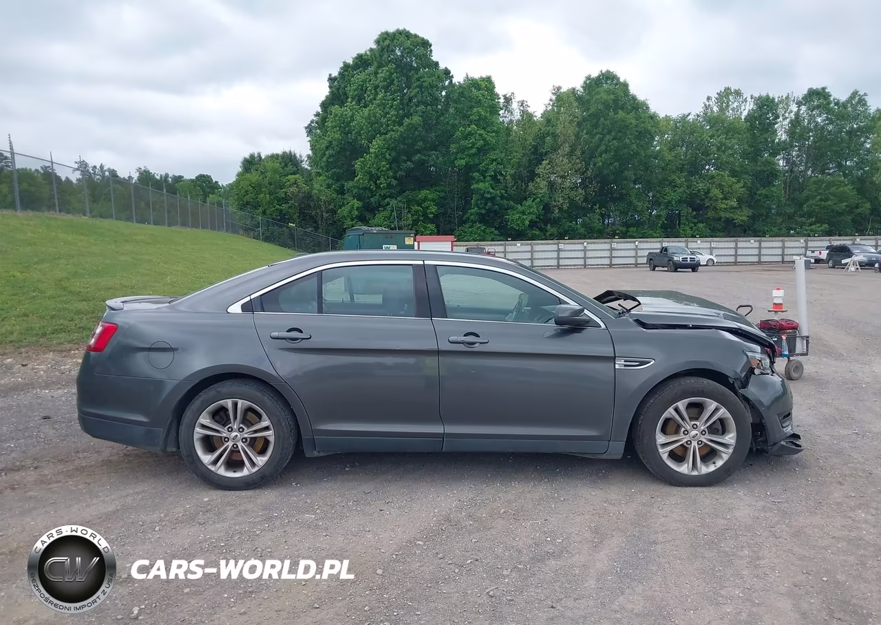 2018 Ford Taurus Sel VIN:1FAHP2E88JG107093 - 13