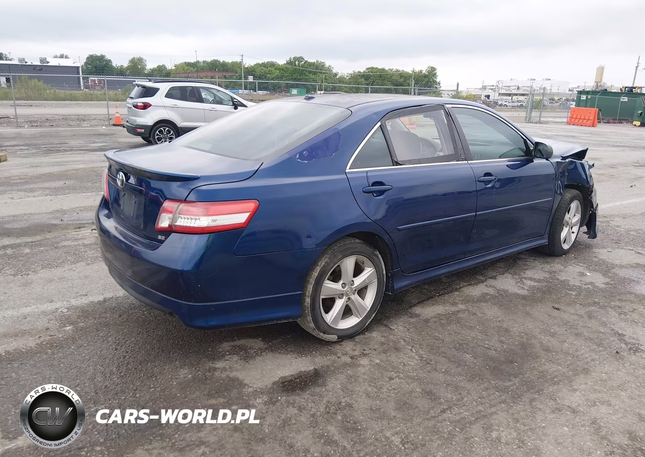 2011 Toyota Camry Se VIN:4T1BF3EKXBU667930 - 4
