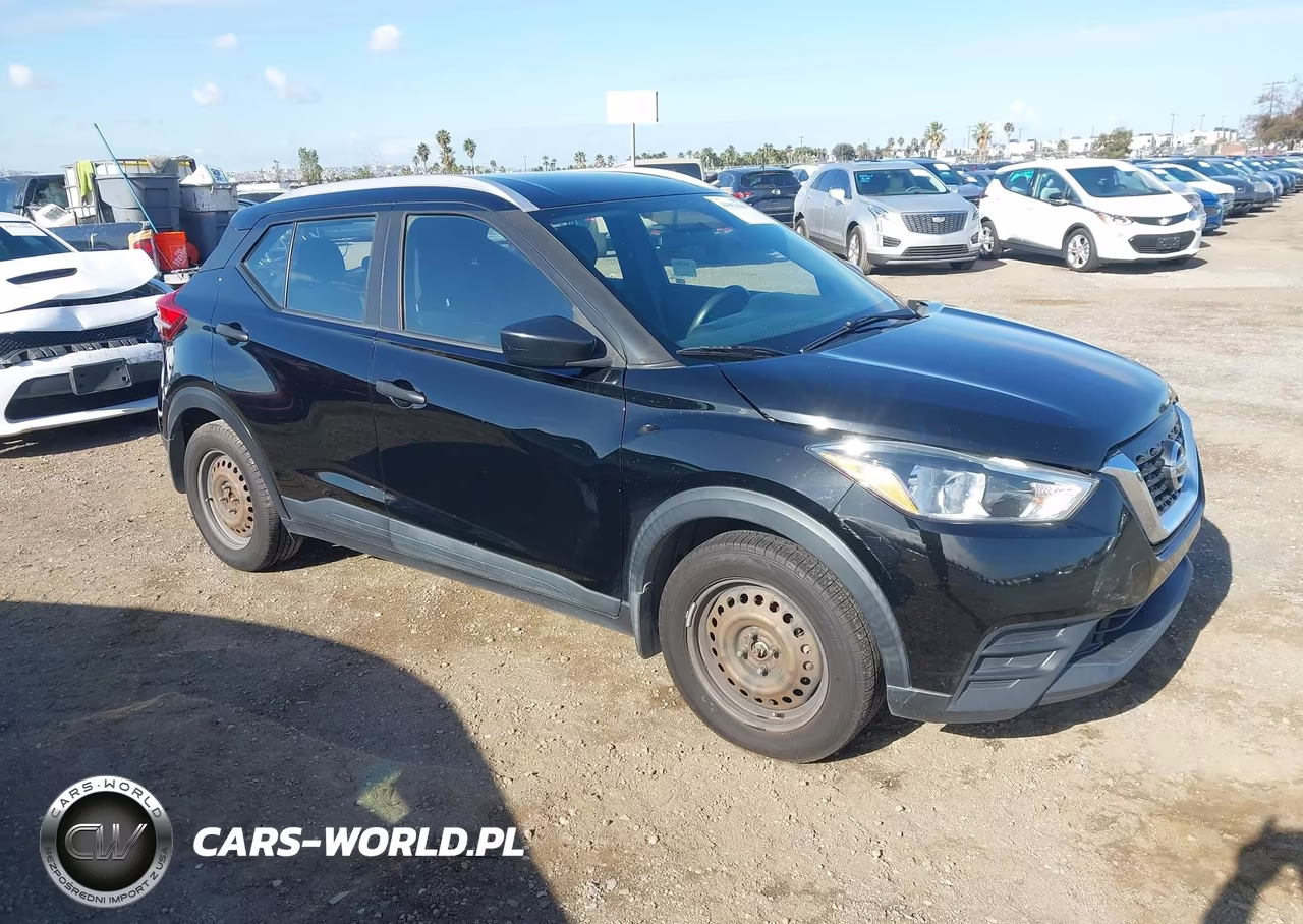 2018 Nissan Kicks S