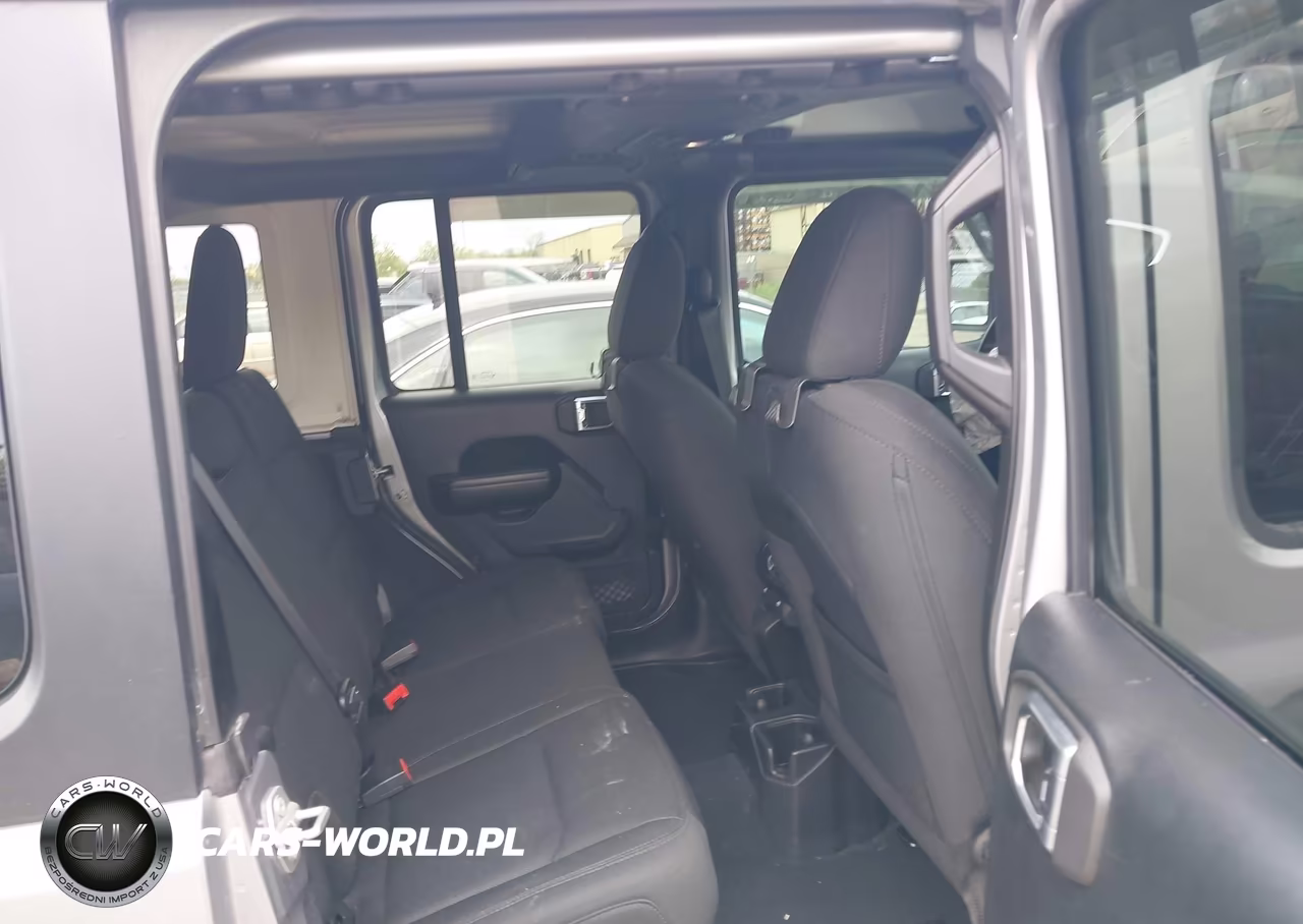 2018 Jeep Wrangler Unlimited Sport S 4X4 VIN:1C4HJXDG0JW274619 - 8