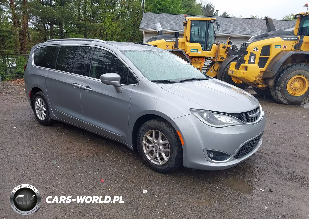 2020 Chrysler Pacifica Touring L
