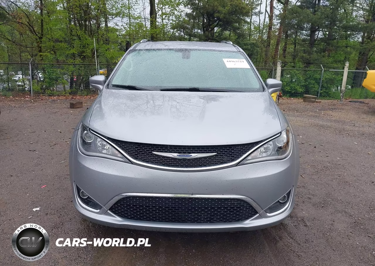 2020 Chrysler Pacifica Touring L VIN:2C4RC1BG5LR269068 - 12