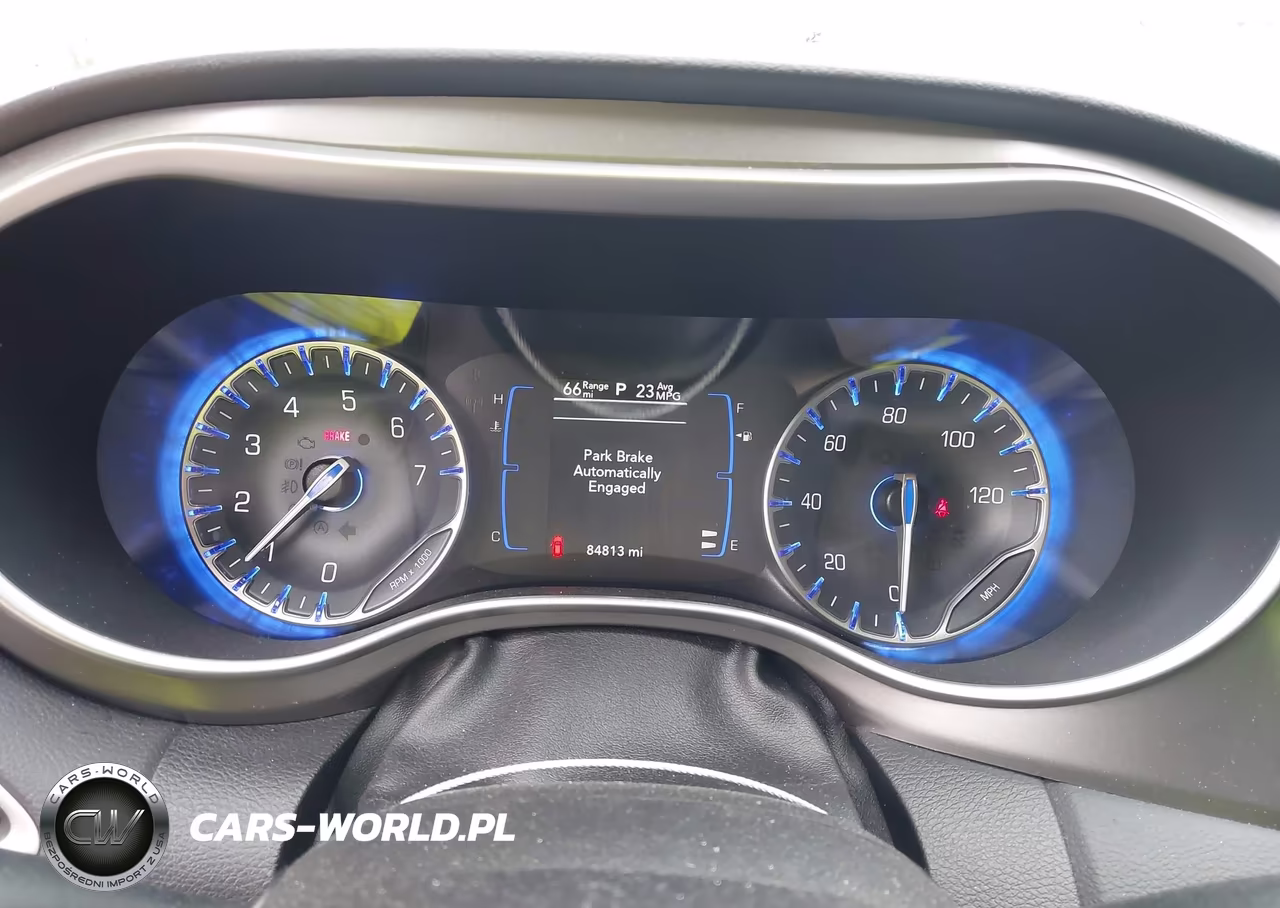 2020 Chrysler Pacifica Touring L VIN:2C4RC1BG5LR269068 - 7