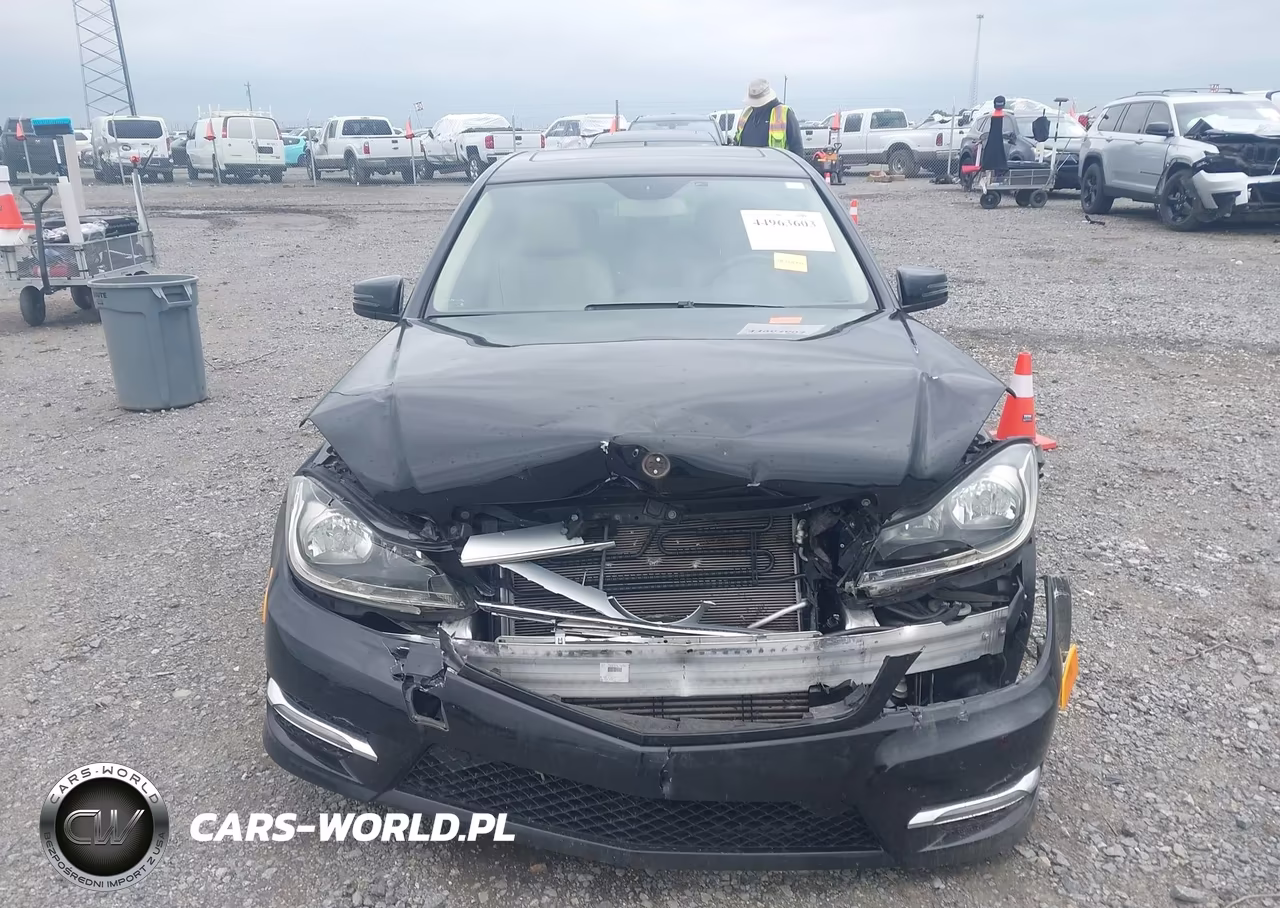 2012 Mercedes-Benz C 250 Sport VIN:WDDGF4HB7CA632721 - 12