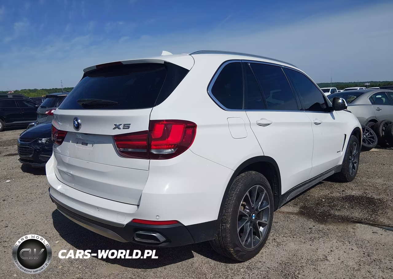 2018 BMW X5 xDrive35I VIN:5UXKR0C58J0X92341 - 4
