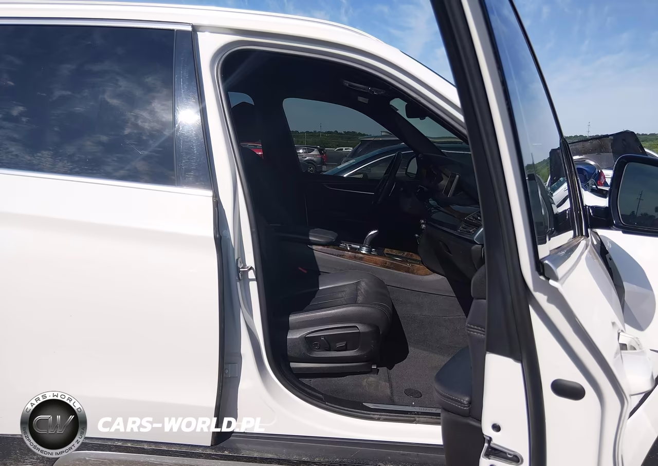 2018 BMW X5 xDrive35I VIN:5UXKR0C58J0X92341 - 5