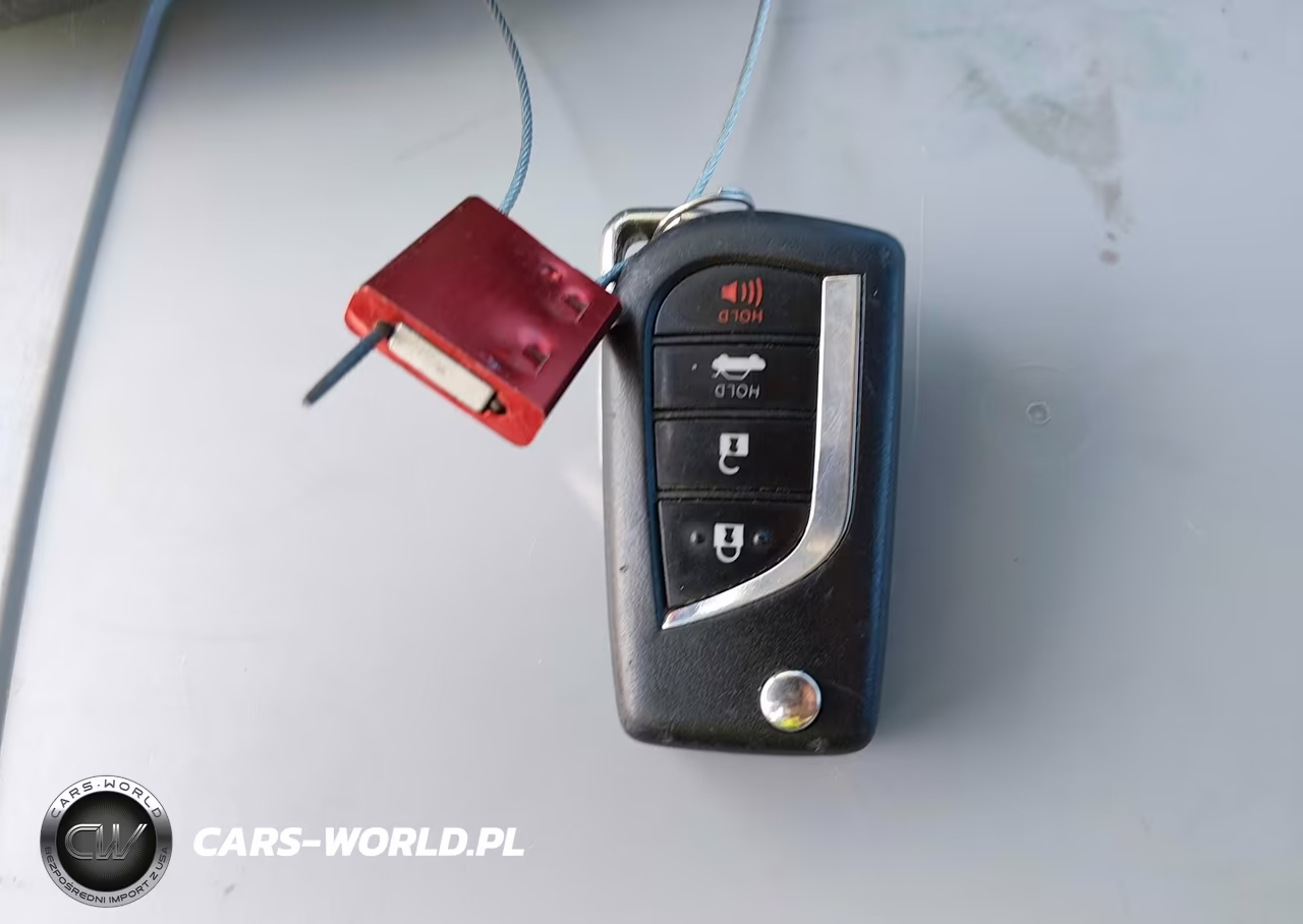 2020 Toyota Camry Le VIN:4T1C11AK1LU986048 - 11