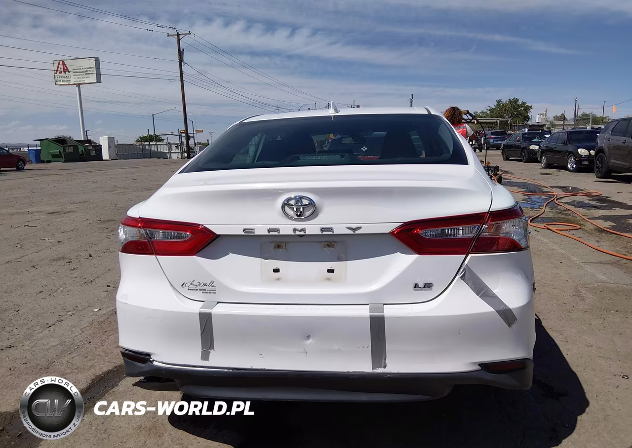 2020 Toyota Camry Le VIN:4T1C11AK1LU986048 - 16