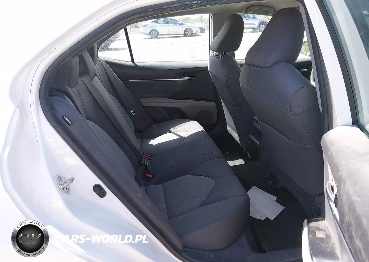 2020 Toyota Camry Le VIN:4T1C11AK1LU986048 - 8