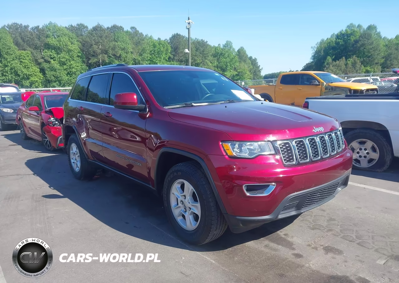 2017 Jeep Grand Cherokee Laredo 4X2