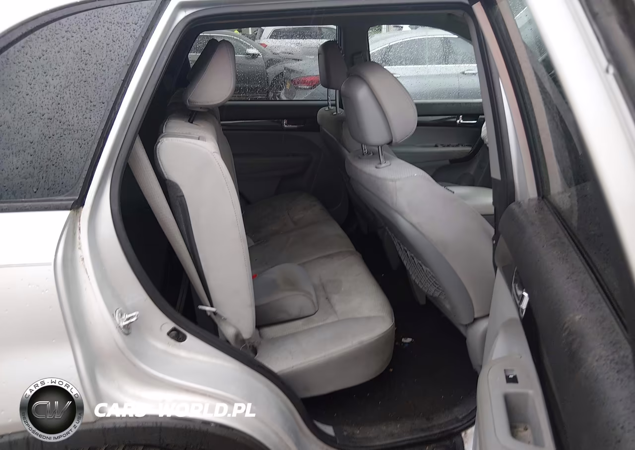 2012 Kia Sorento Lx VIN:5XYKTCA60CG275547 - 8