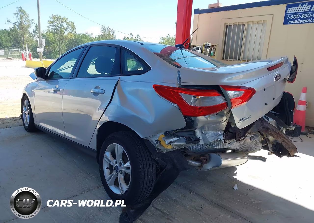 2013 Ford Focus Se VIN:1FADP3F21DL130340 - 3