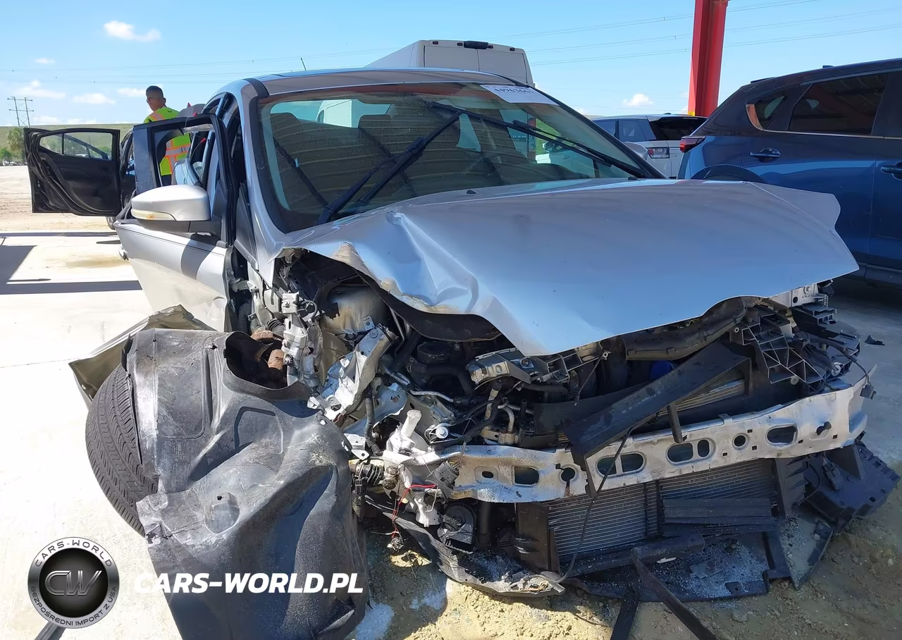 2013 Ford Focus Se VIN:1FADP3F21DL130340 - 6