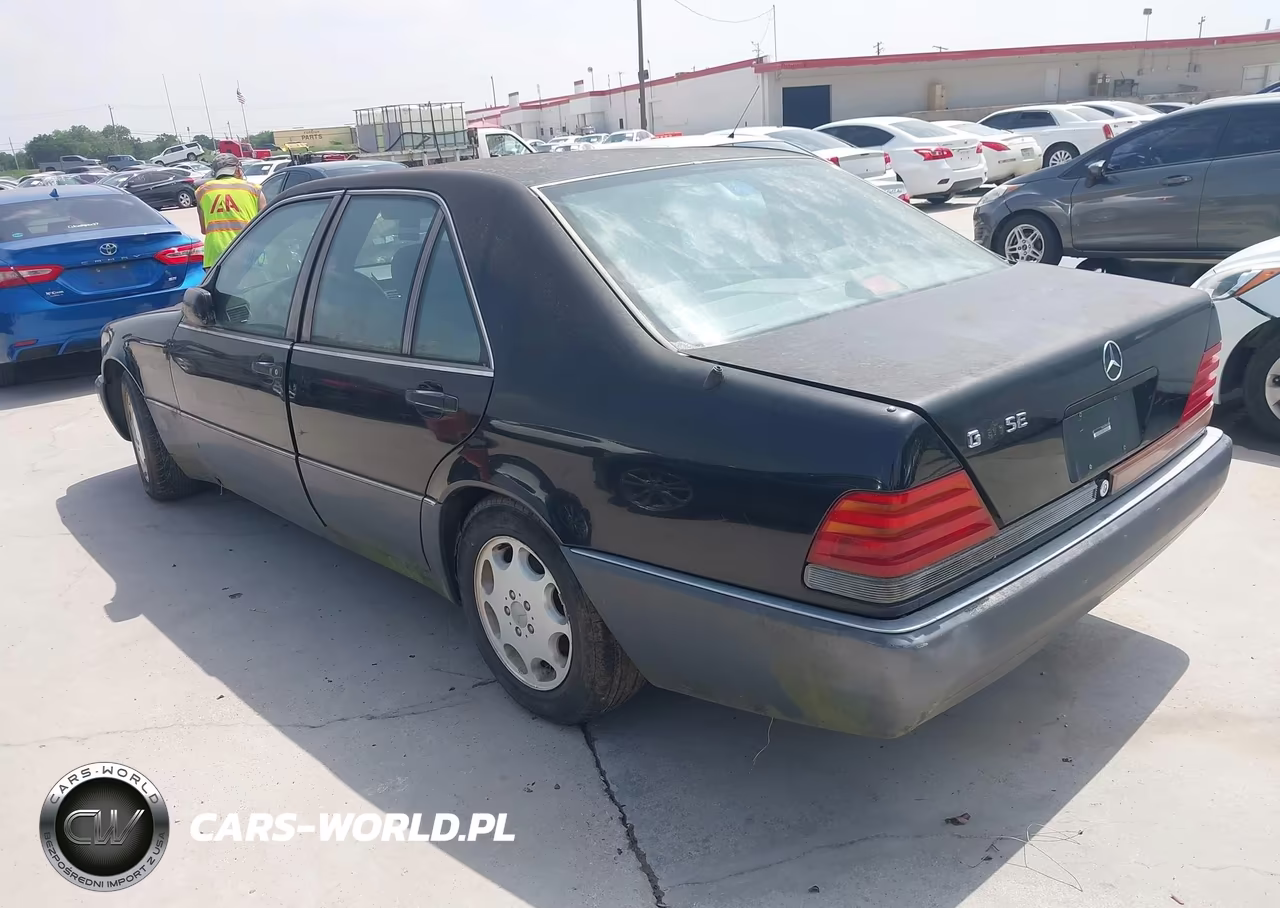 1993 Mercedes-Benz 300 Se VIN:WDBGA32E2PA121900 - 3